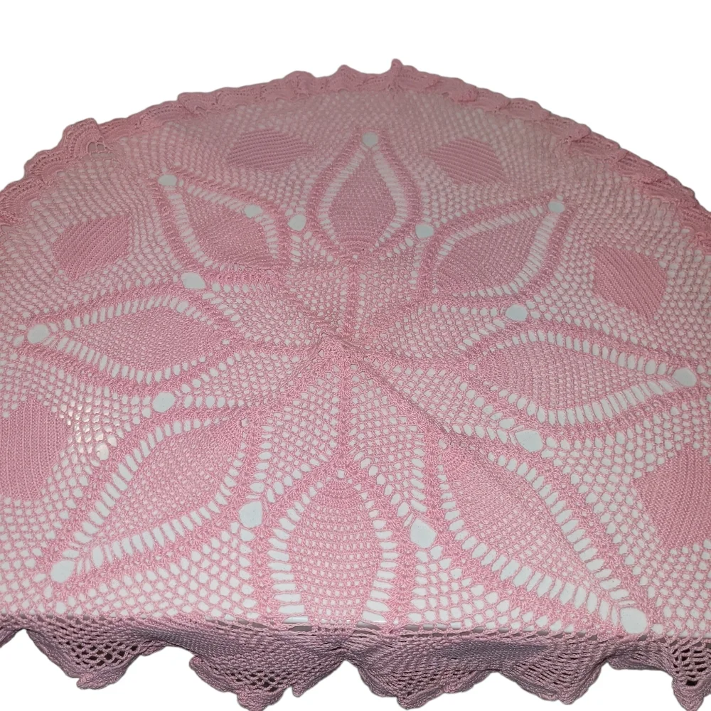 Vintage Large 33.5" Hand Crocheted Pink  Doily Table Topper Sunflower Leaves - Picture 5 of 6